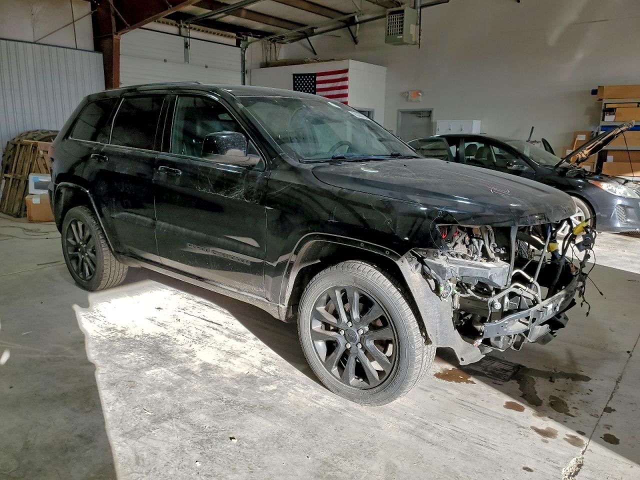 JEEP GRAND CHEROKEE LAREDO