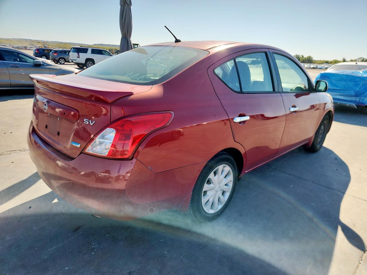 NISSAN VERSA S