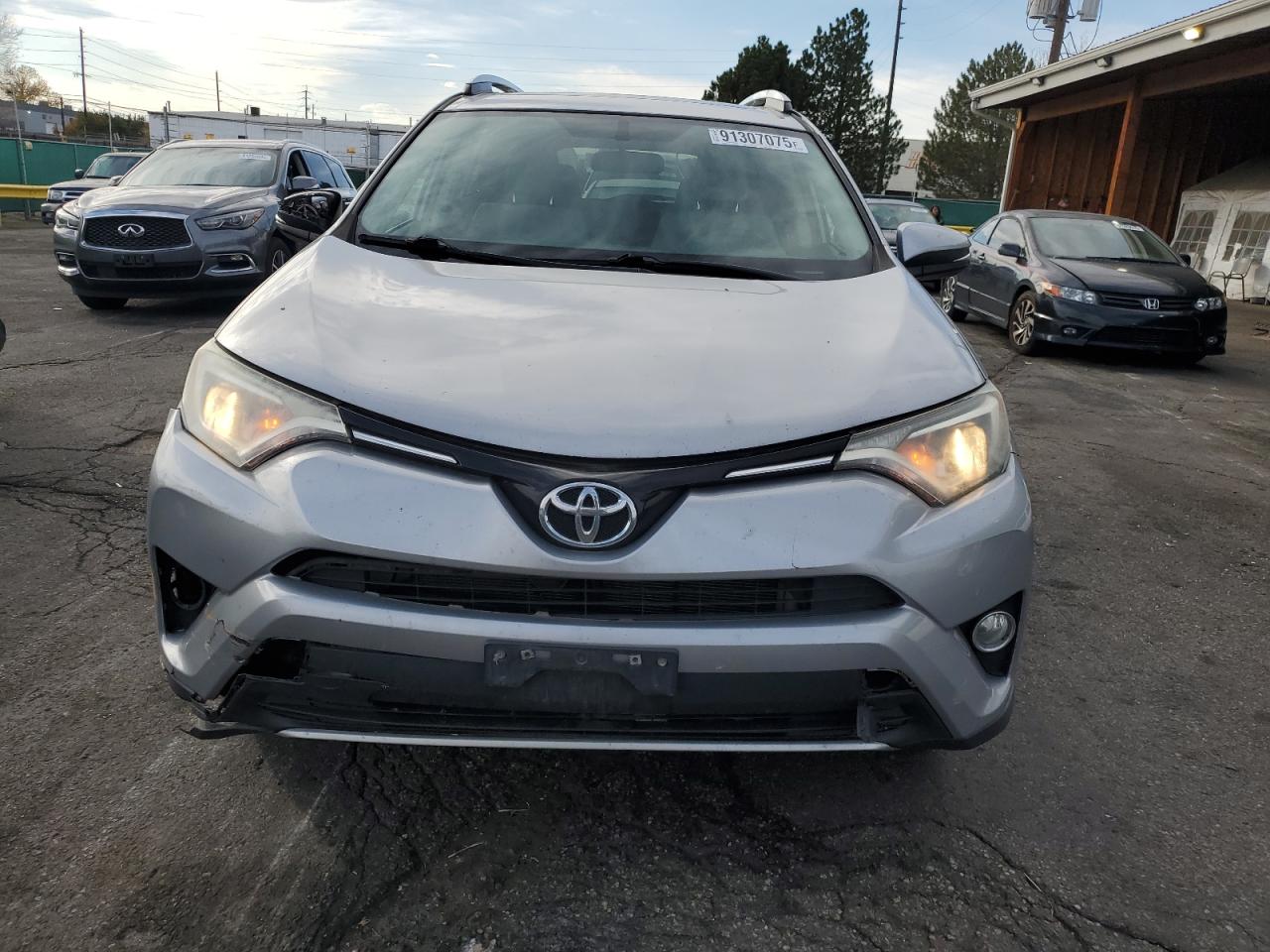 TOYOTA RAV4 XLE