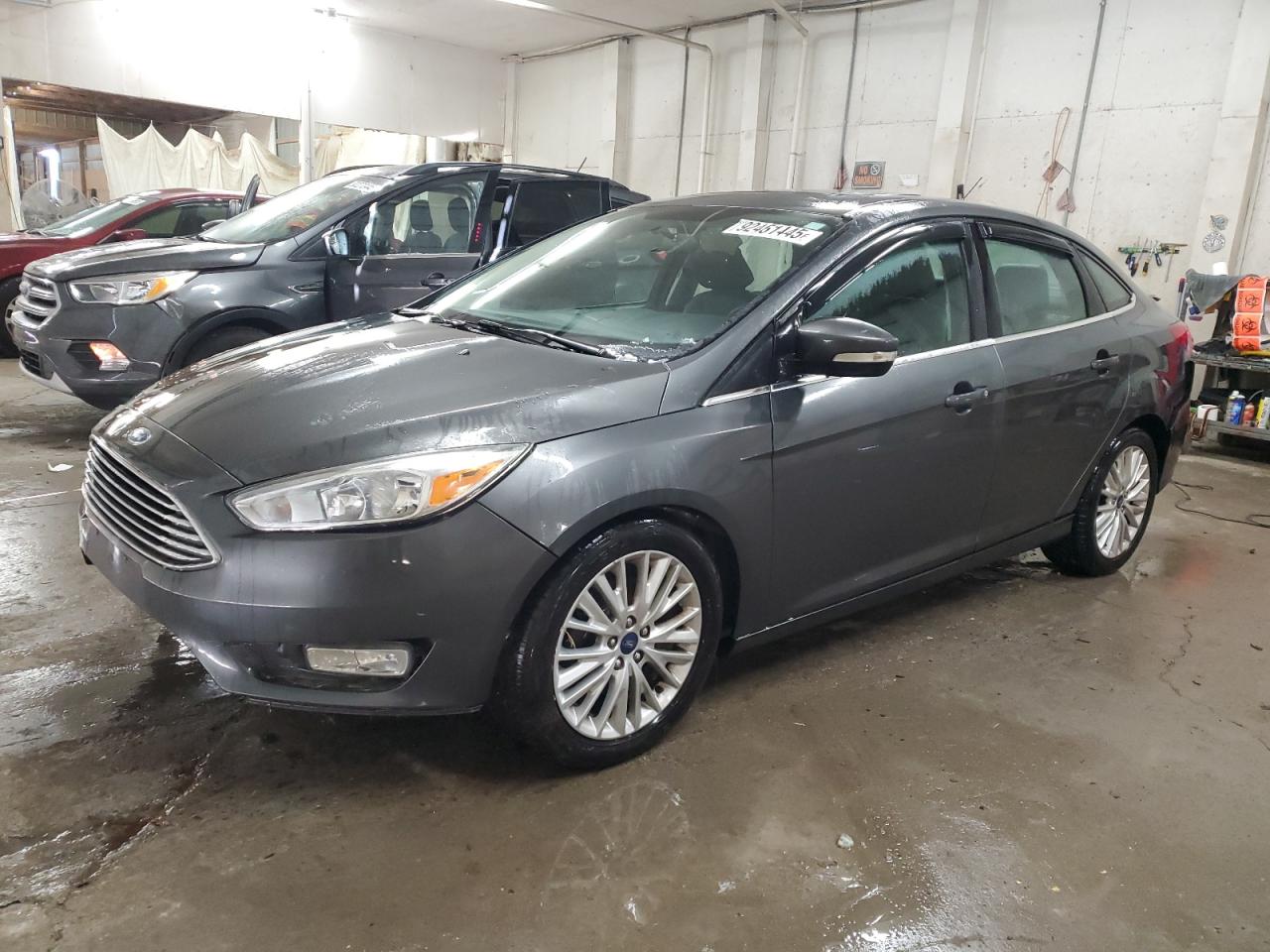 FORD FOCUS TITANIUM