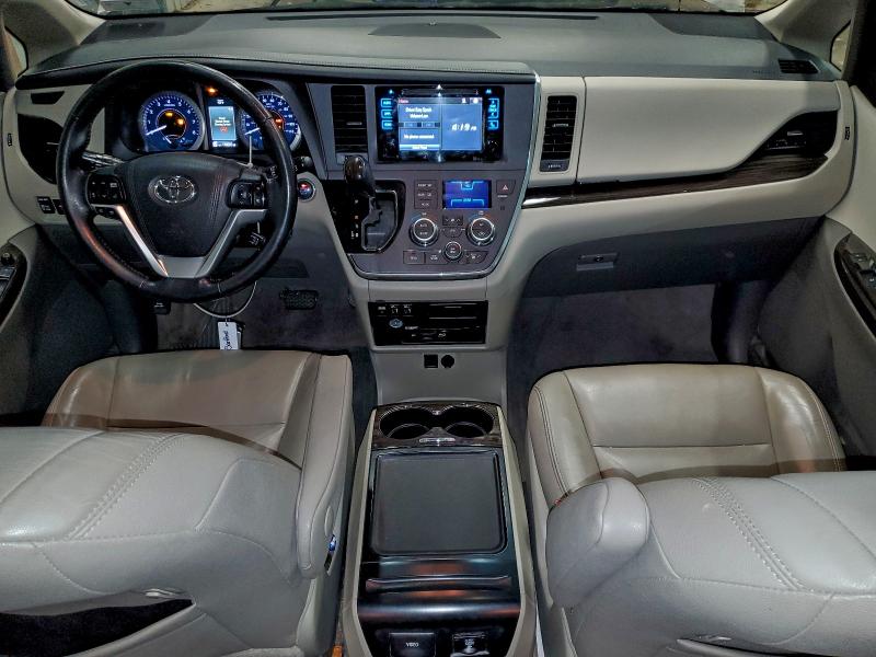 2016 TOYOTA SIENNA XLE #3301986492