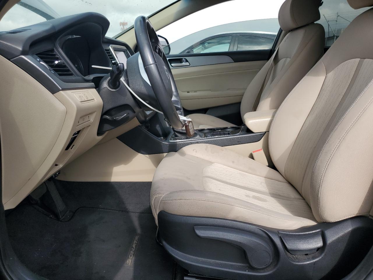 HYUNDAI SONATA HYBRID