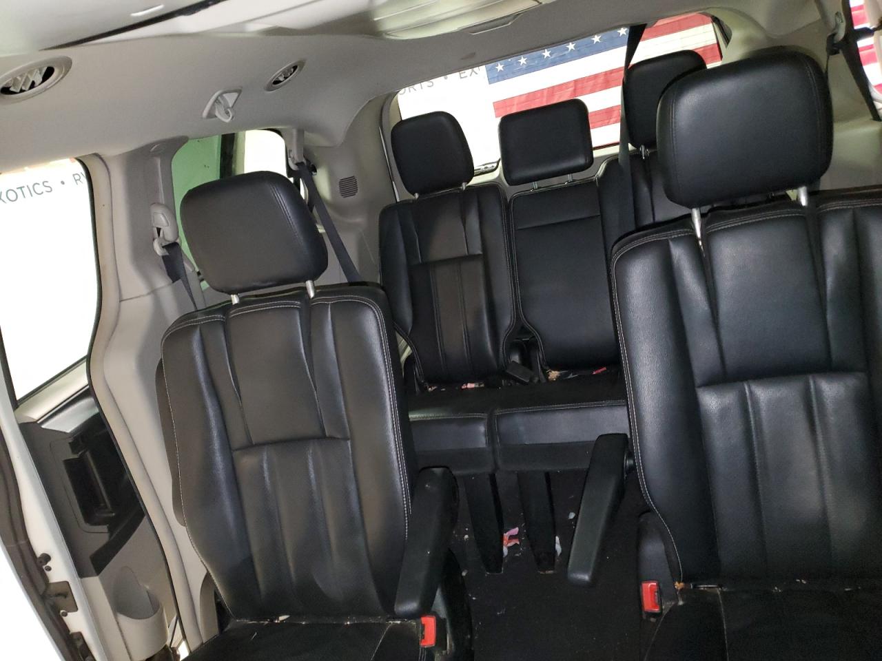 CHRYSLER TOWN & COUNTRY TOURING