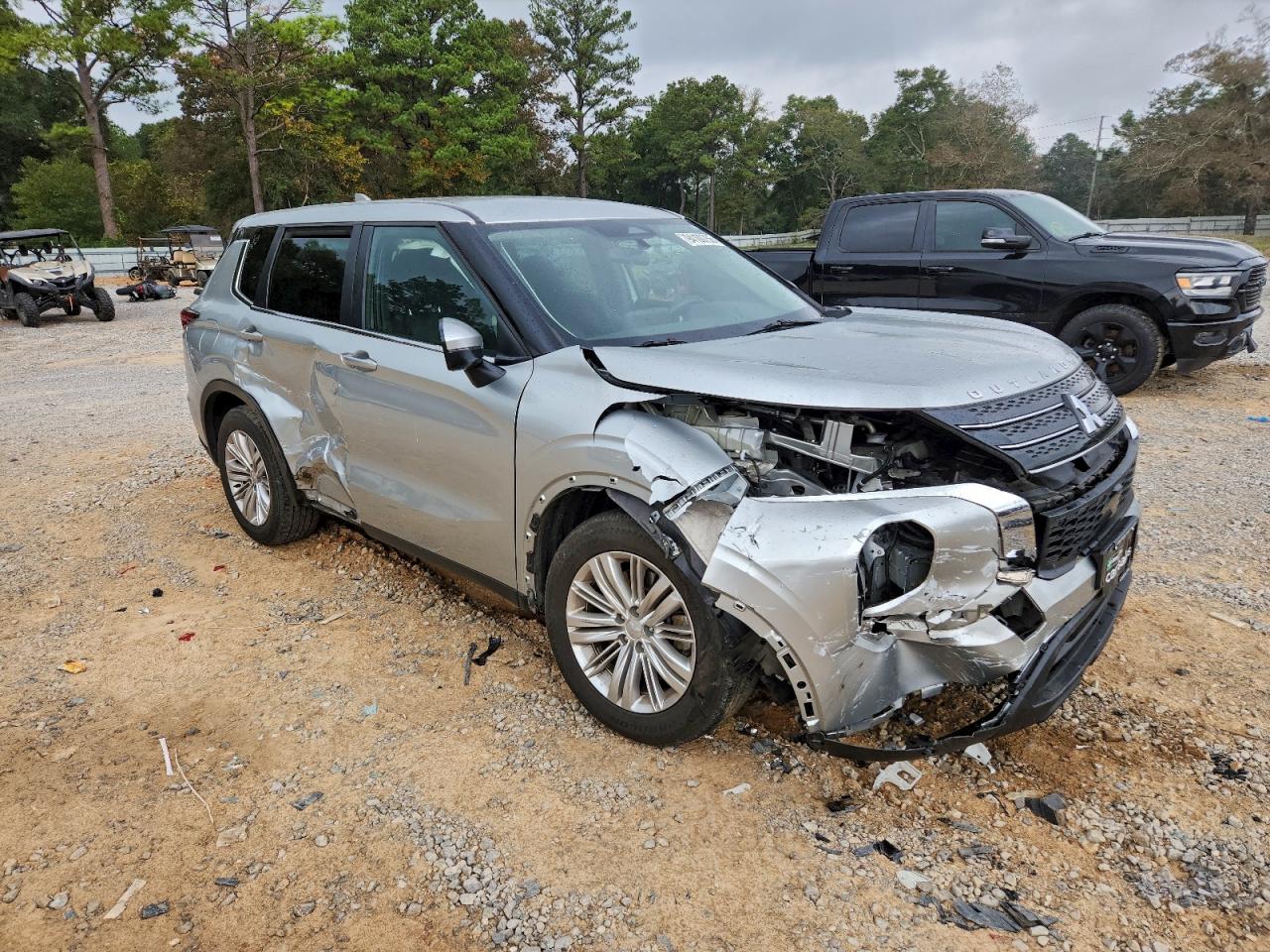 MITSUBISHI OUTLANDER ES