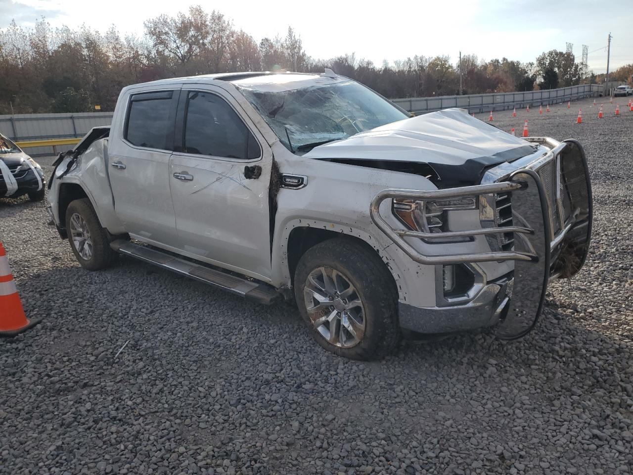 GMC SIERRA K1500 SLT