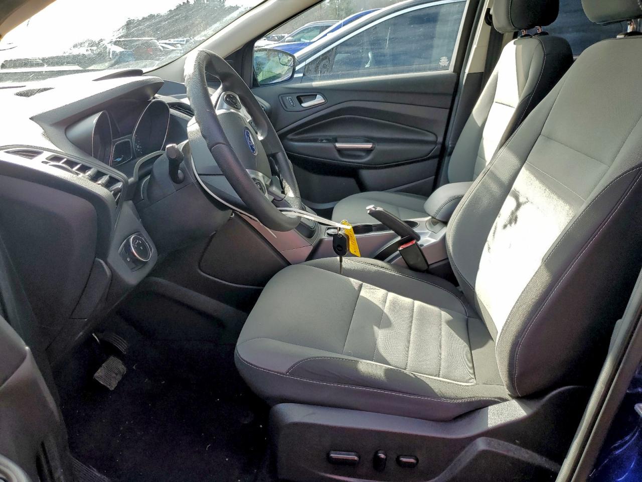 Lot #3302852889 2016 FORD ESCAPE SE