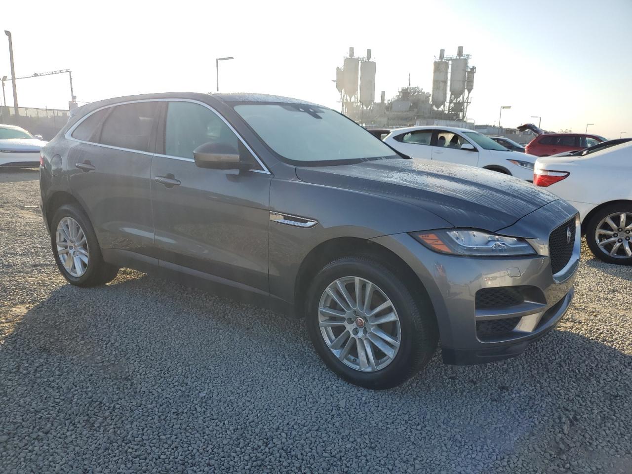 JAGUAR F-PACE PRESTIGE