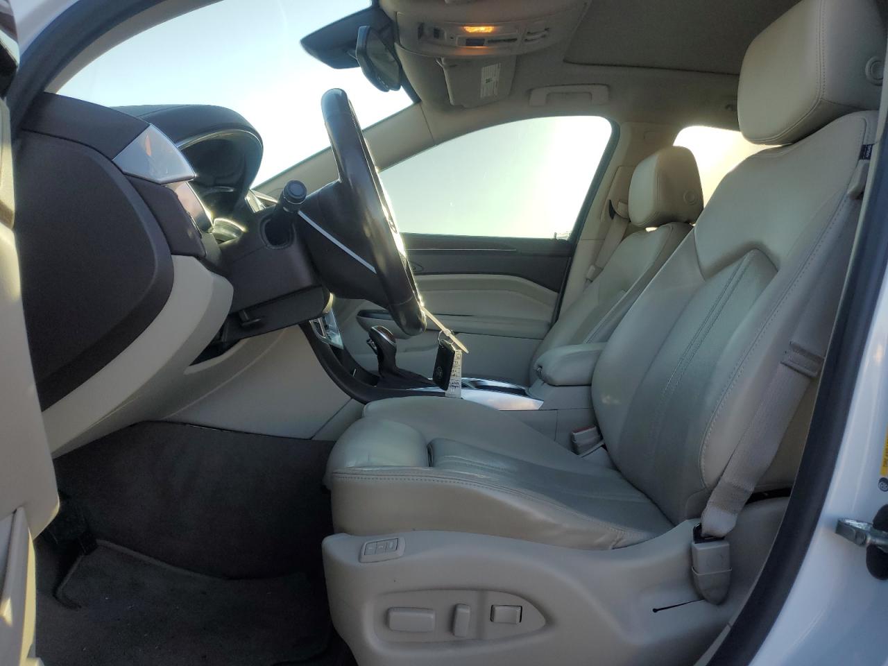 CADILLAC SRX LUXURY COLLECTION