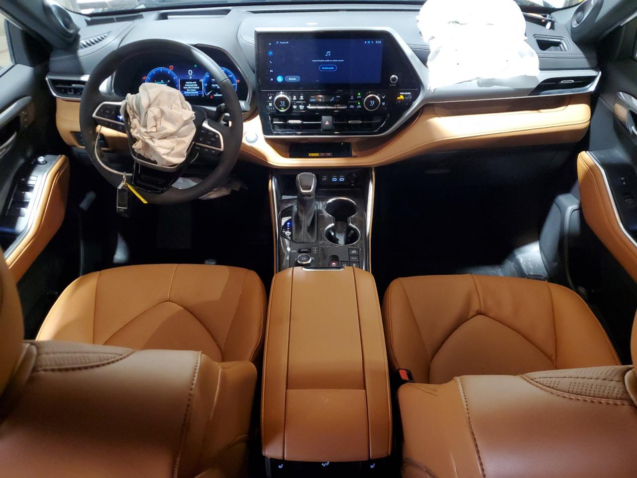 Lot #3301940444 2025 TOYOTA HIGHLANDER