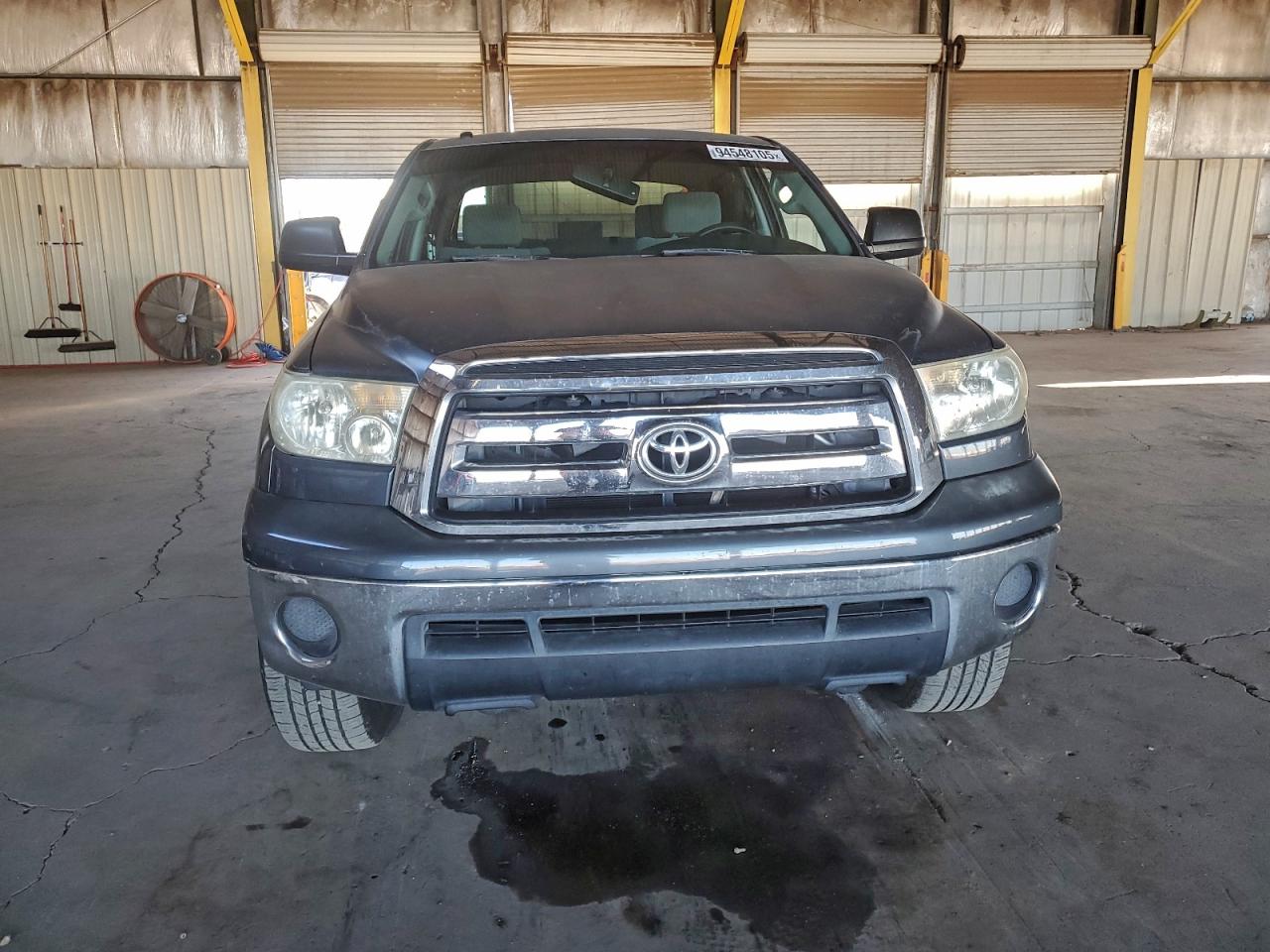 TOYOTA TUNDRA CREWMAX SR5