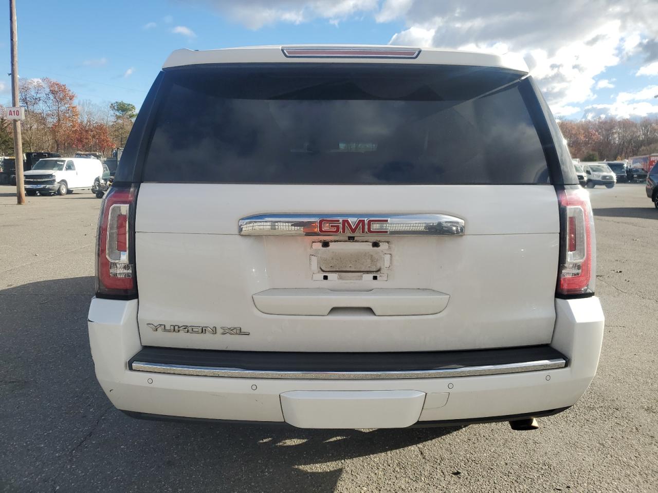 GMC YUKON DENALI