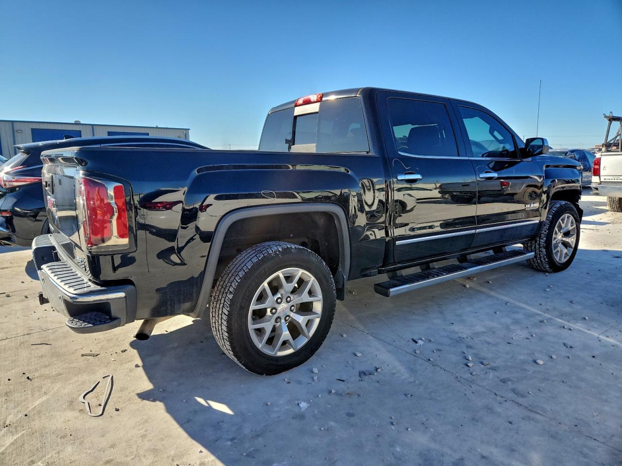 GMC SIERRA C1500 SLT