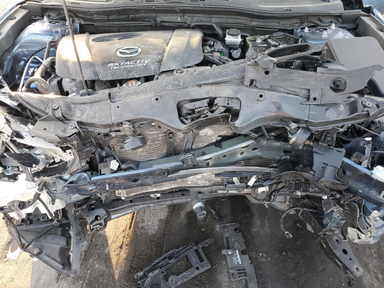 MAZDA 3 GRAND TOURING