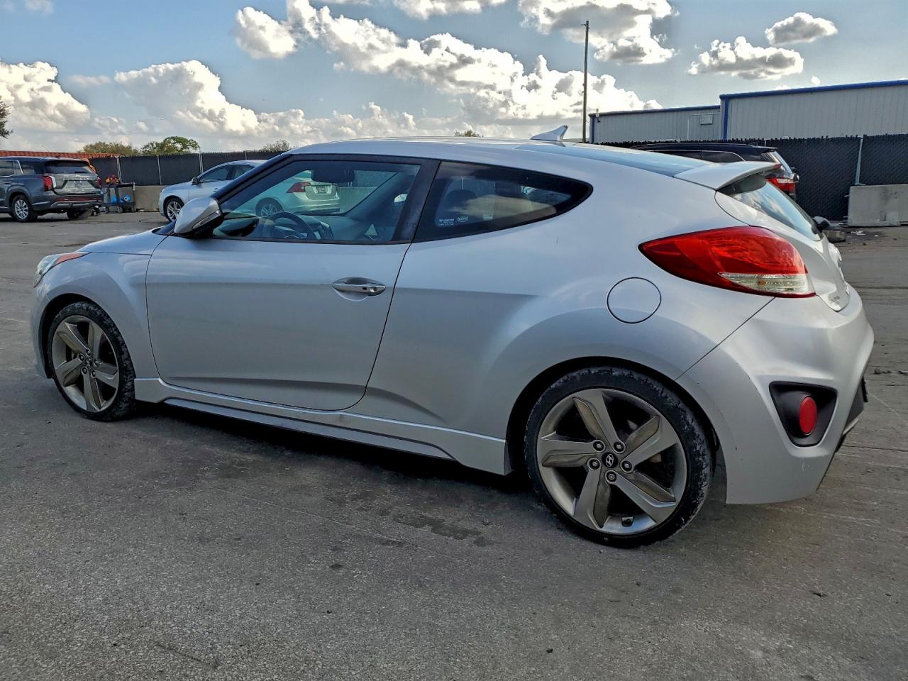 HYUNDAI VELOSTER TURBO