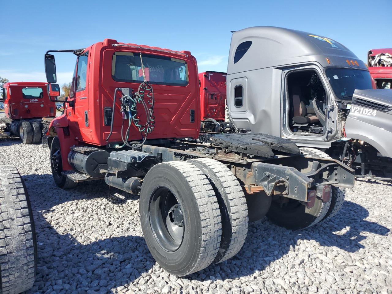 Lot #3285575274 2003 INTERNATIONAL 4300