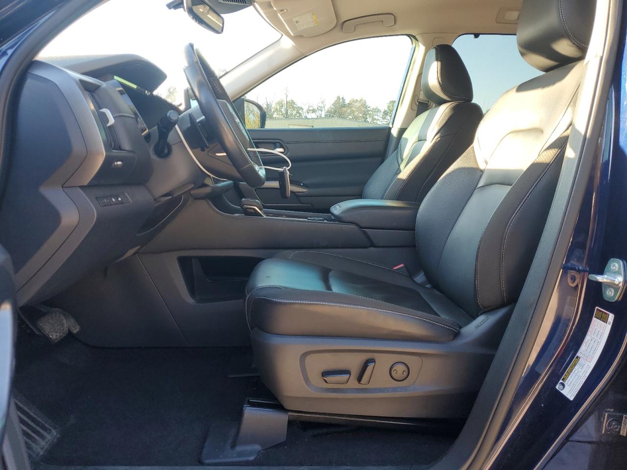 NISSAN PATHFINDER SL