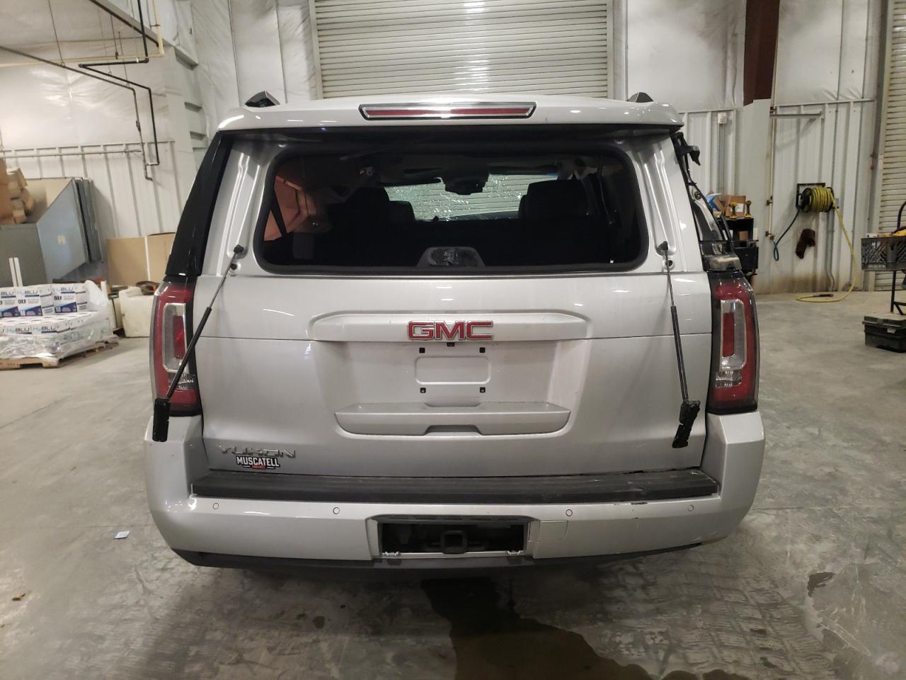 GMC YUKON SLT