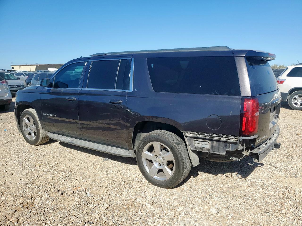 CHEVROLET SUBURBAN C1500 LT