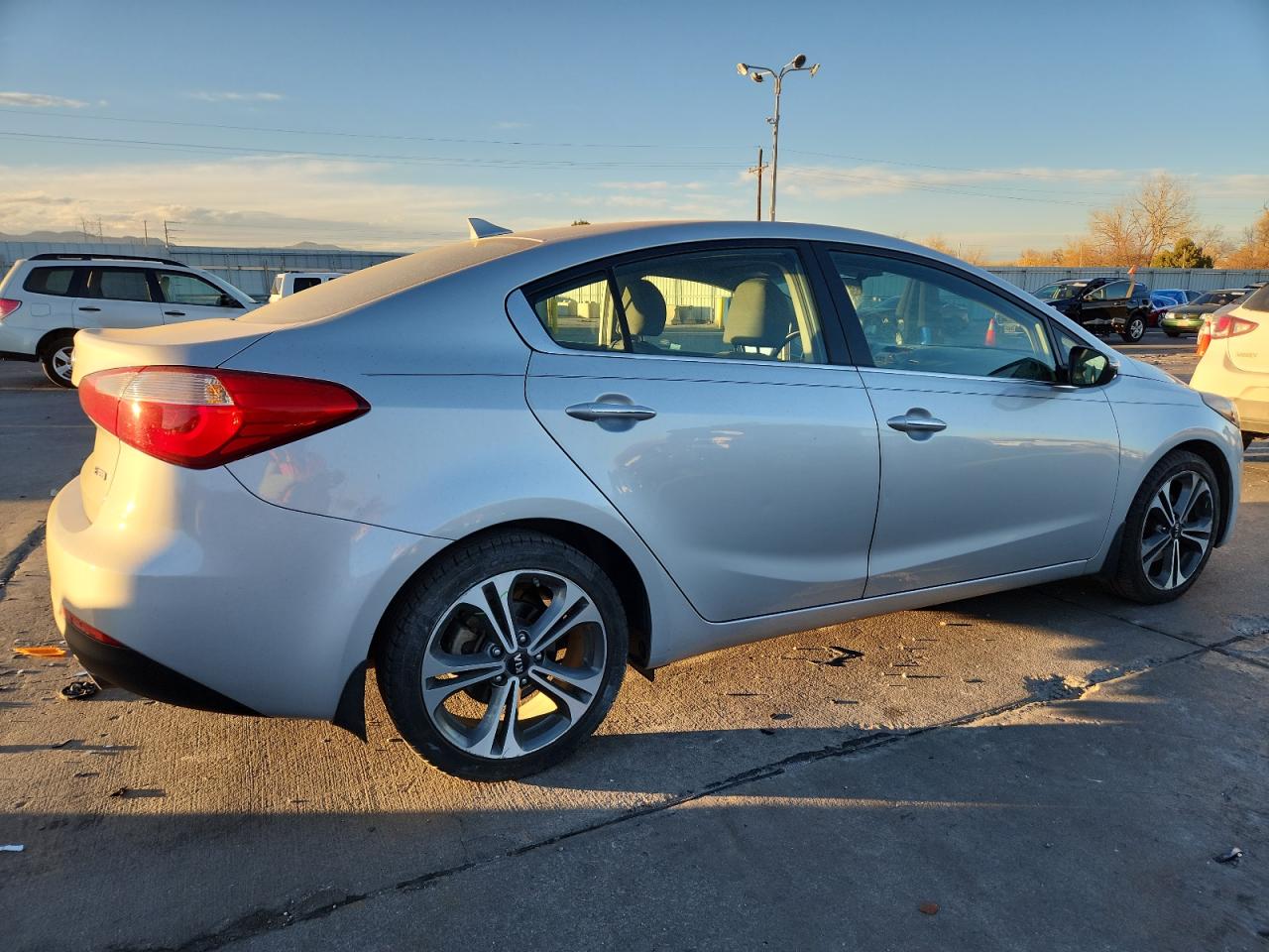 KIA FORTE EX
