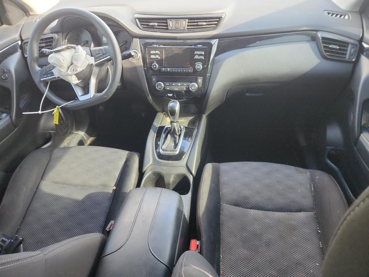 NISSAN ROGUE SPORT S