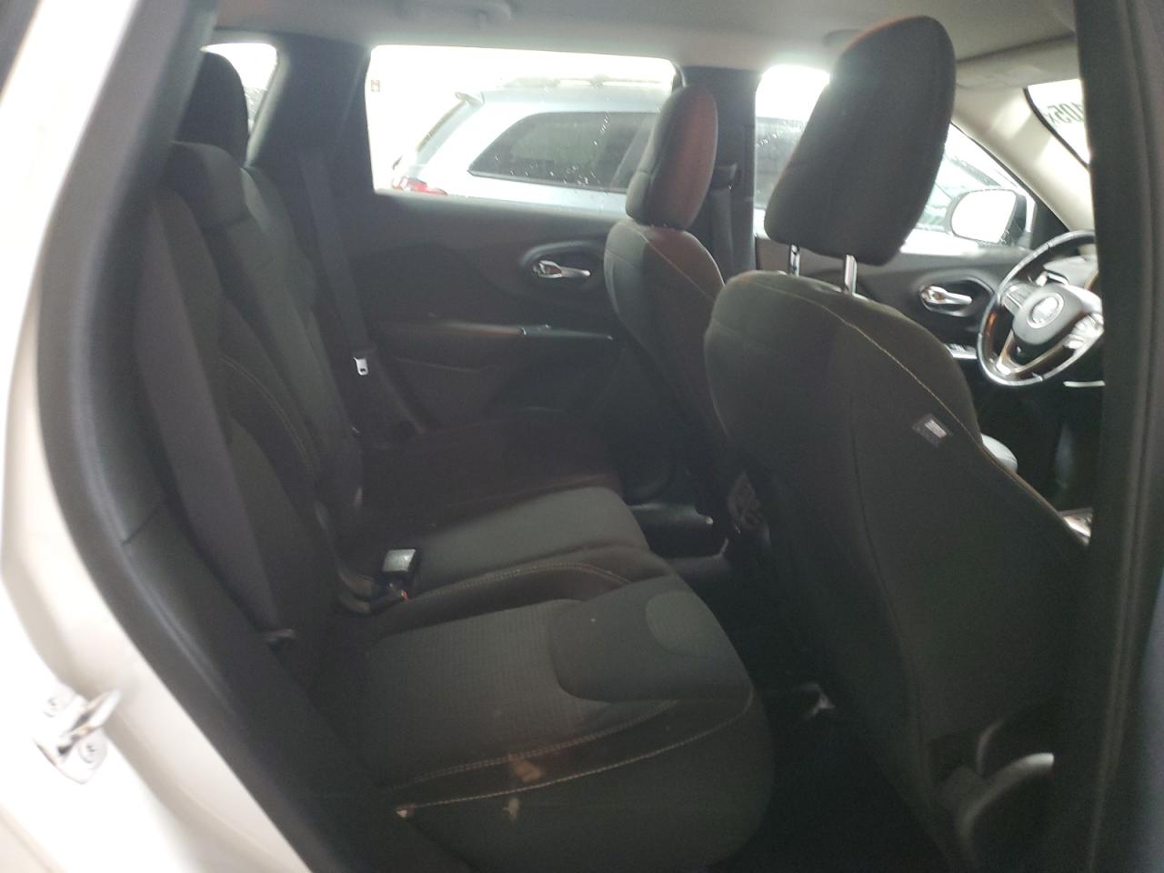 JEEP GRAND CHEROKEE LATITUDE