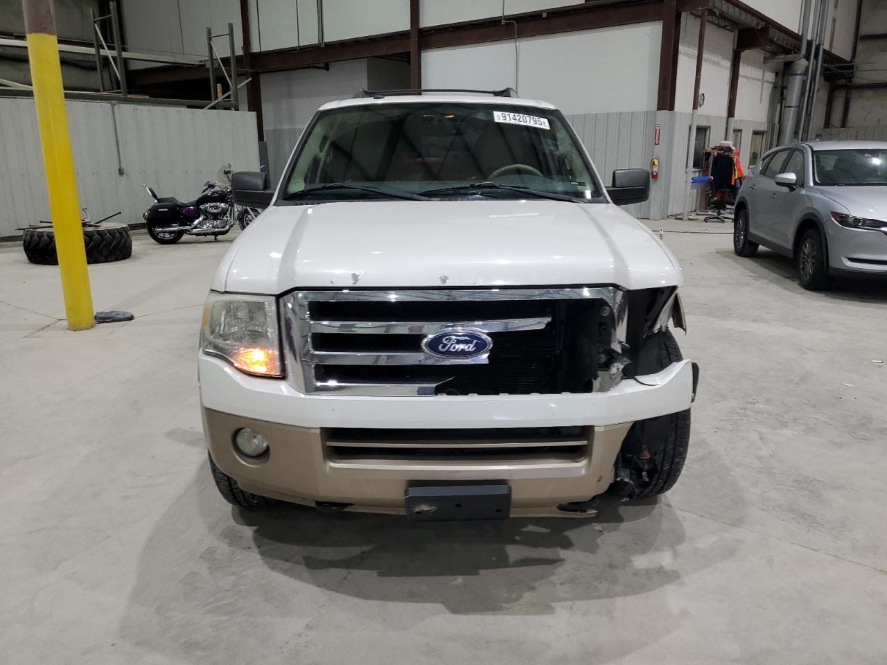 FORD EXPEDITION XLT