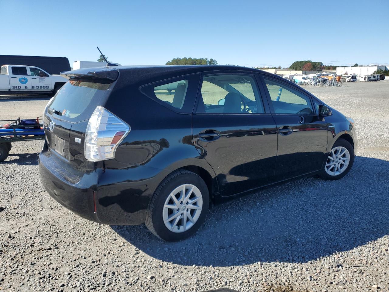 TOYOTA PRIUS V