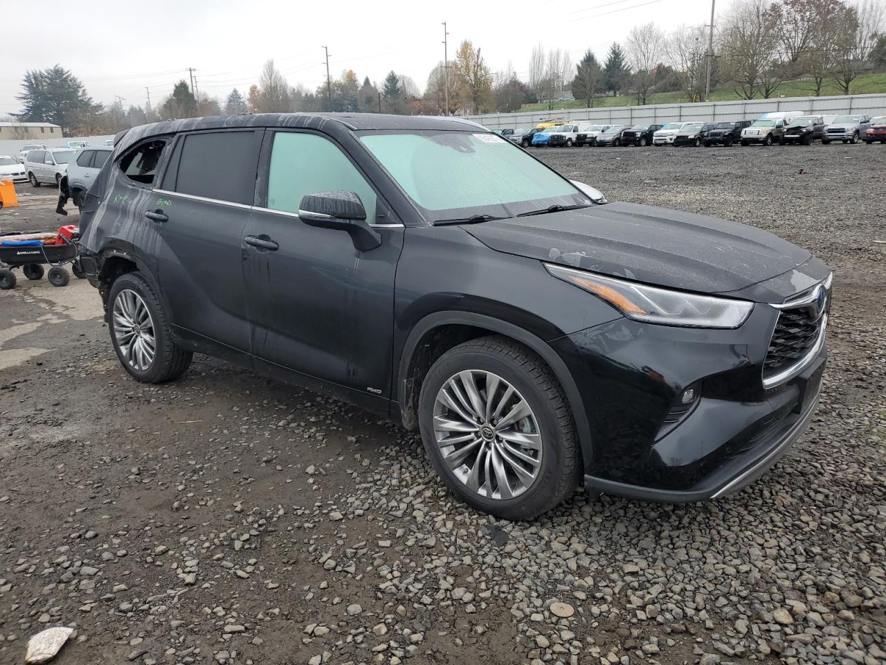 TOYOTA HIGHLANDER HYBRID PLATINUM