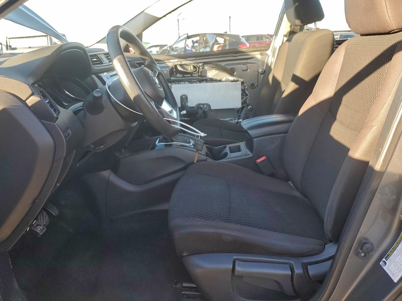 NISSAN ROGUE SPORT S