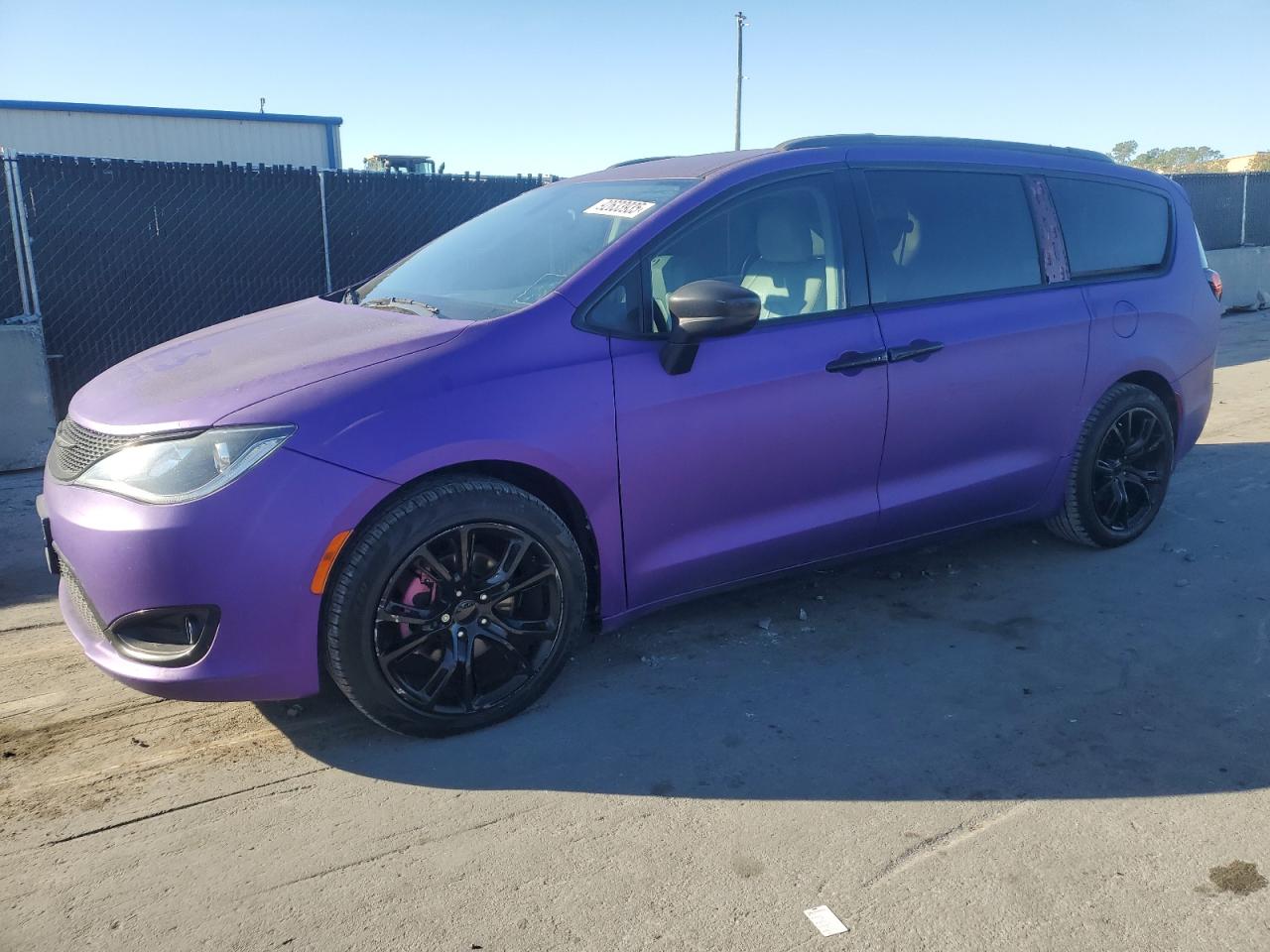 CHRYSLER PACIFICA TOURING L