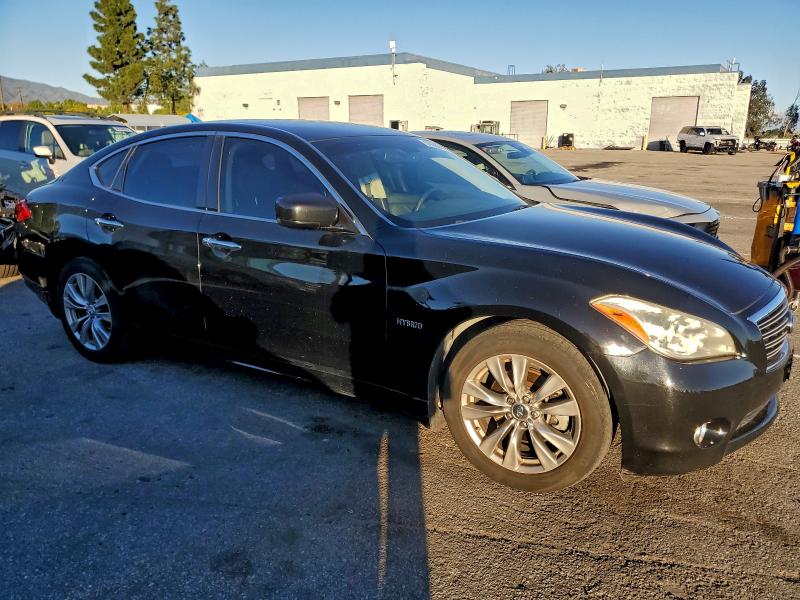2012 INFINITI M35H #3301947422