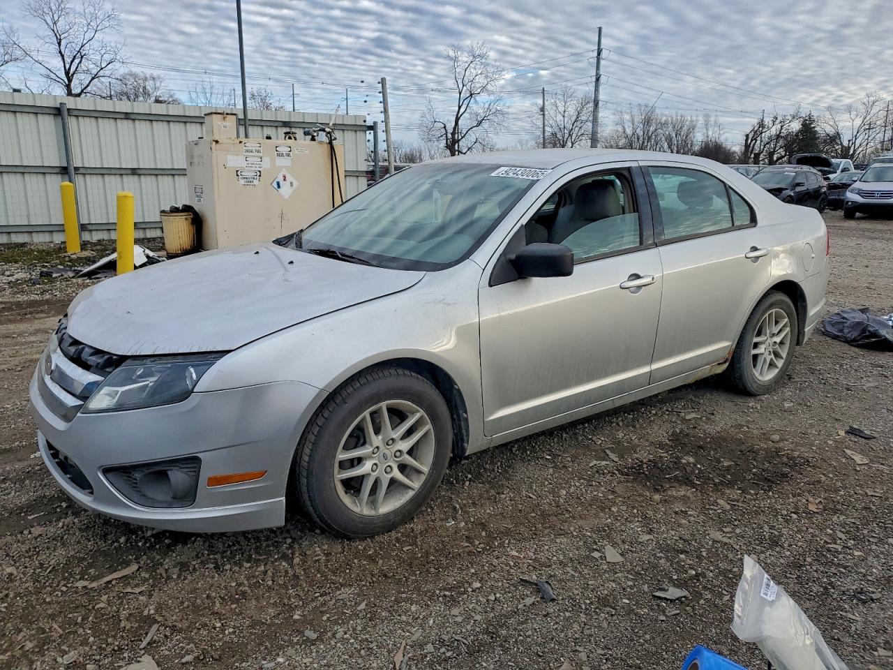 FORD FUSION S