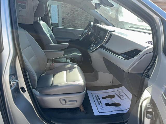 2020 TOYOTA SIENNA XLE #3281543403