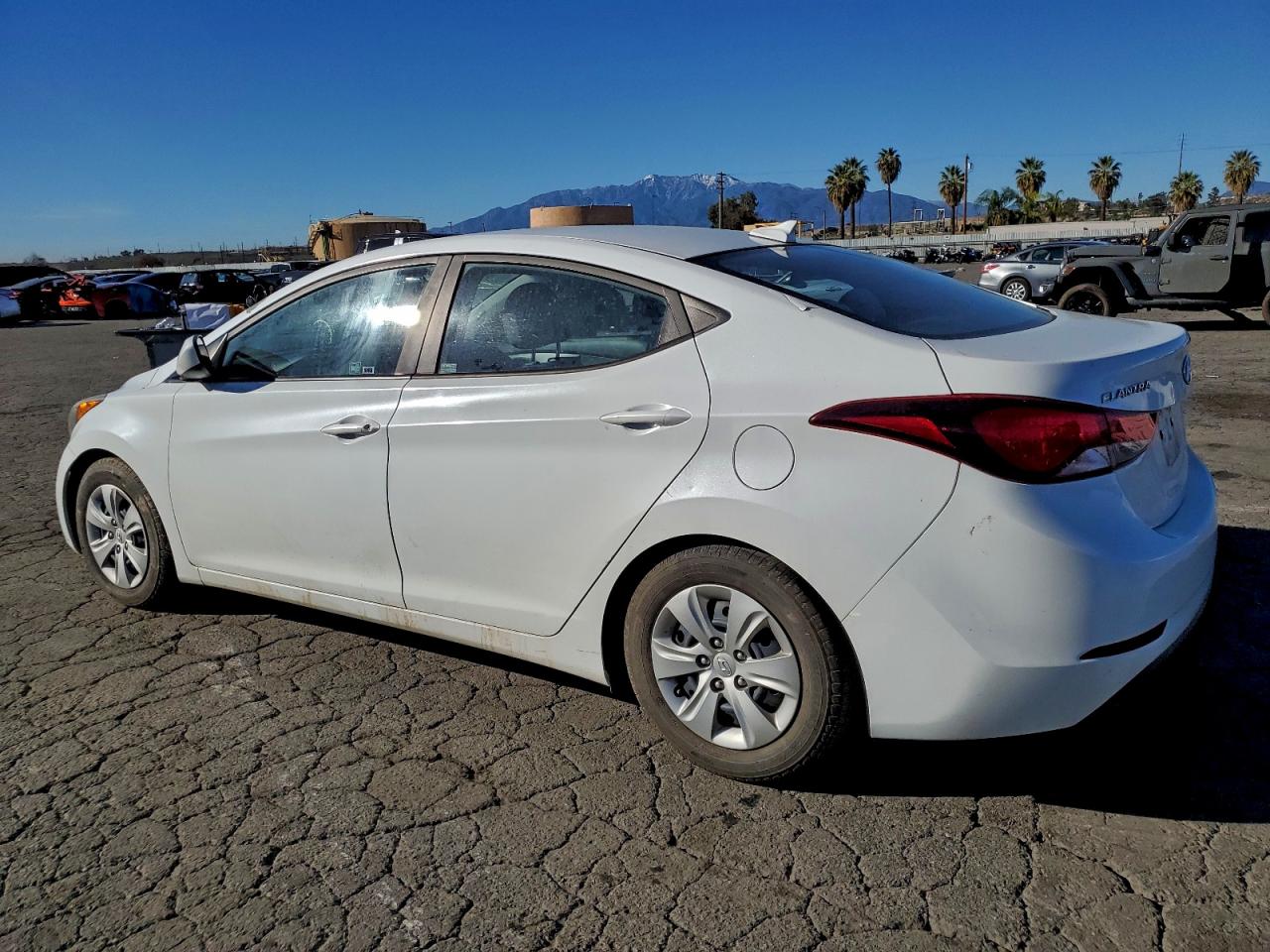 Lot #3302930617 2016 HYUNDAI ELANTRA SE