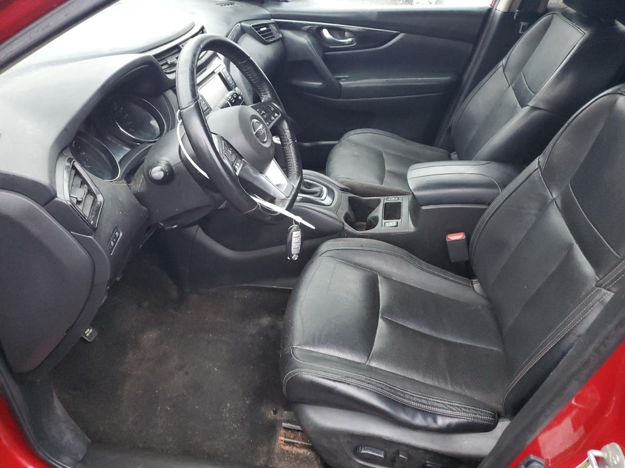 NISSAN ROGUE SPORT S