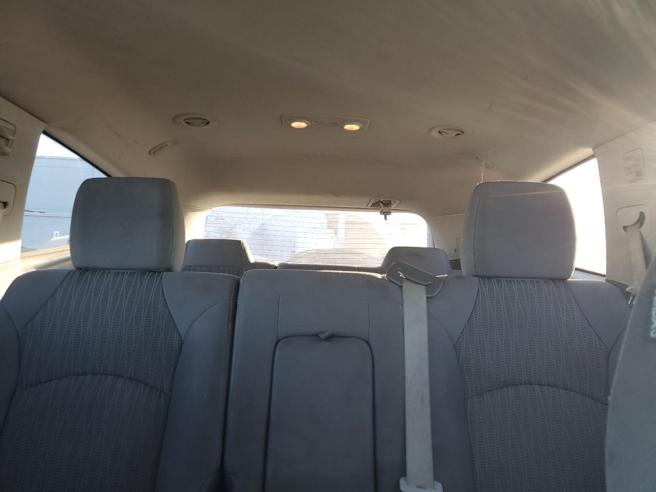 CHEVROLET TRAVERSE LS