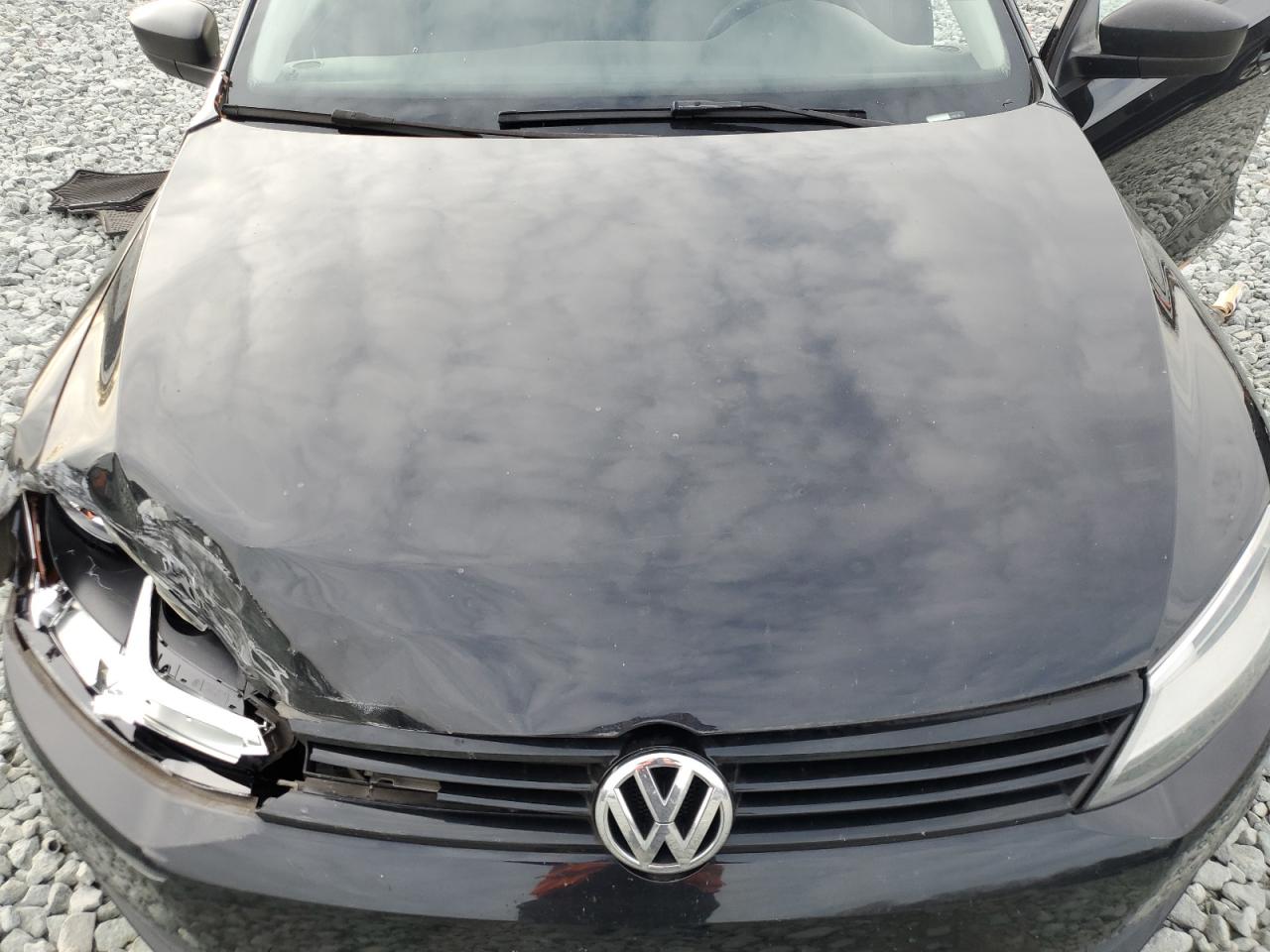 VOLKSWAGEN JETTA BASE