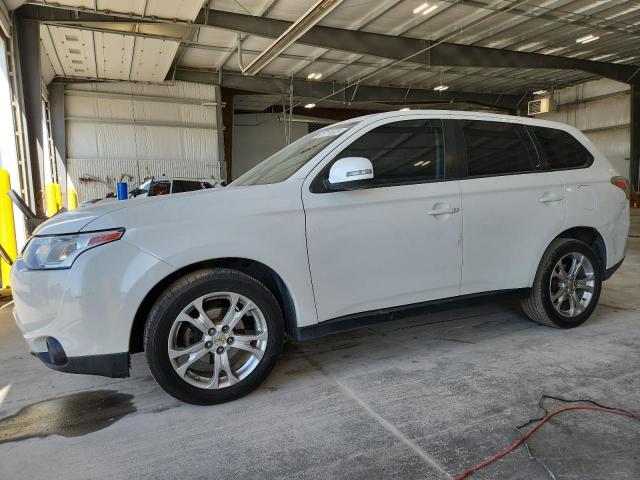 Global Auto Auctions: 2014 MITSUBISHI OUTLANDER