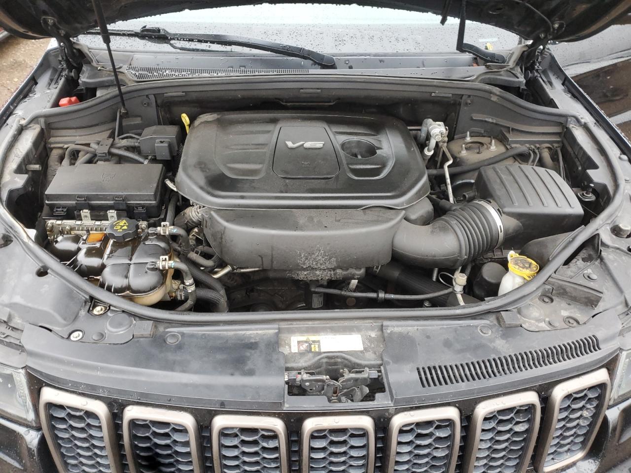 JEEP GRAND CHEROKEE LAREDO