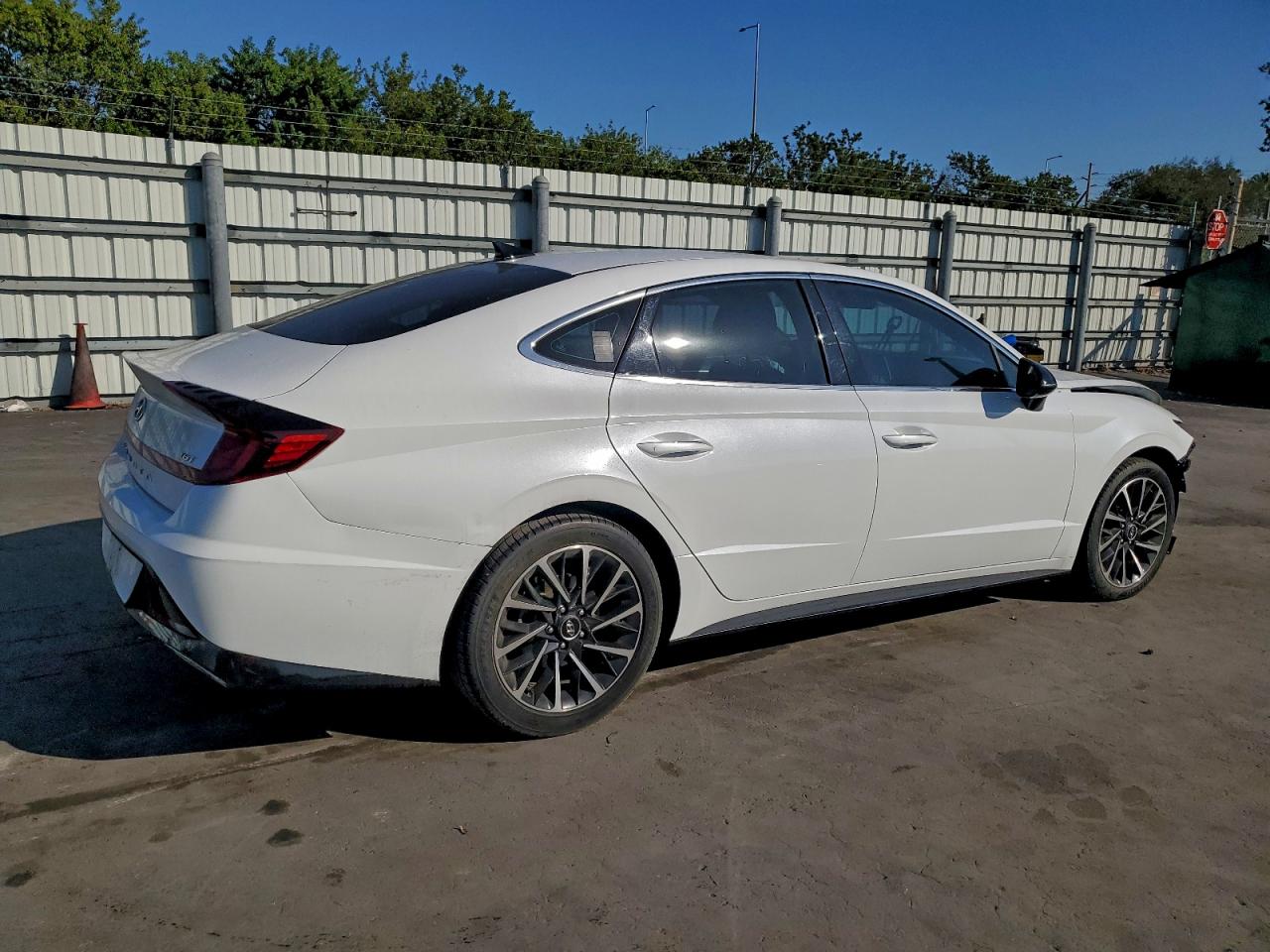 HYUNDAI SONATA SEL PLUS