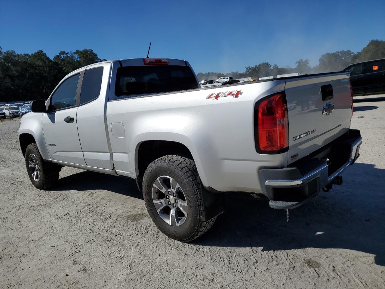 CHEVROLET COLORADO