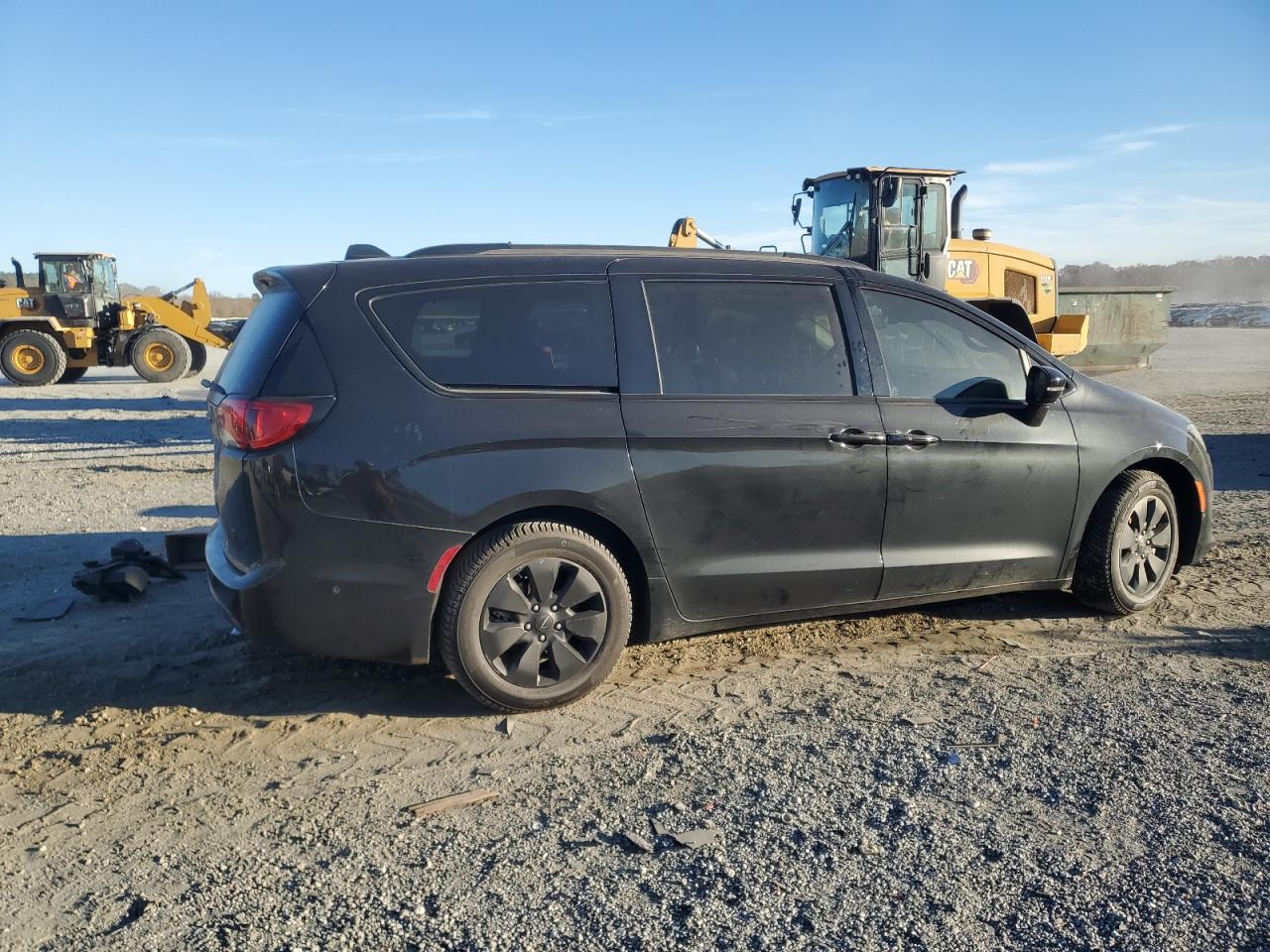 CHRYSLER PACIFICA HYBRID LIMITED