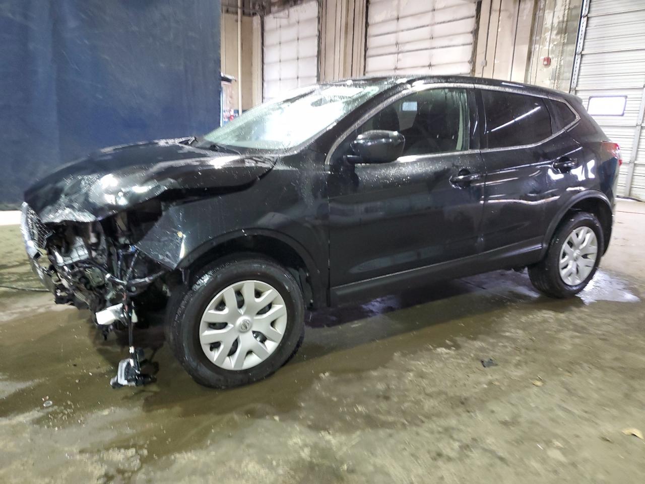 NISSAN ROGUE SPORT S