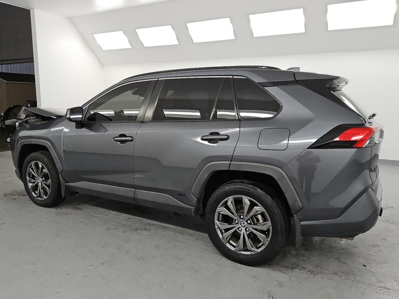 TOYOTA RAV4 XLE PREMIUM