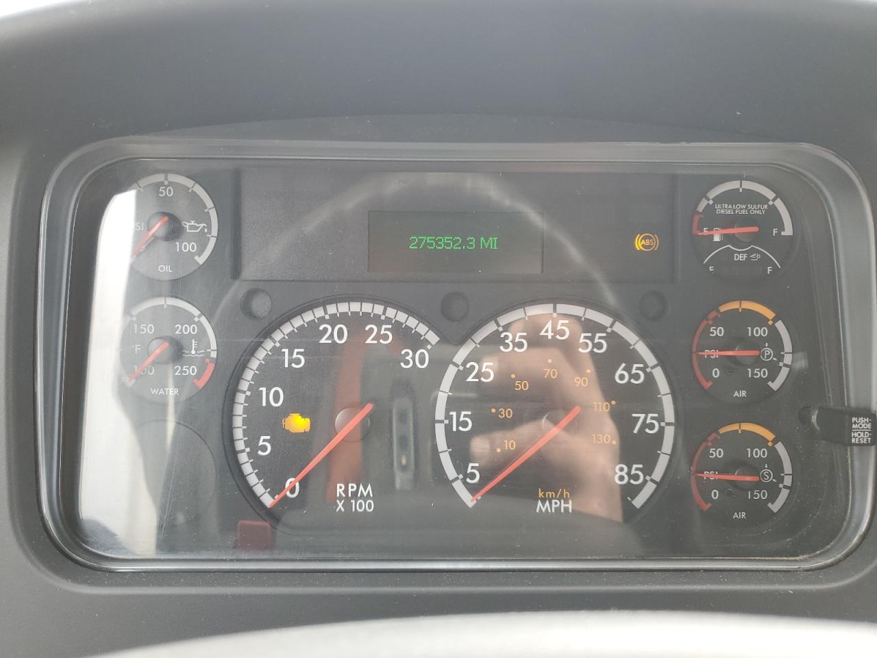 Lot #3291177979 2018 FREIGHTLINER M2