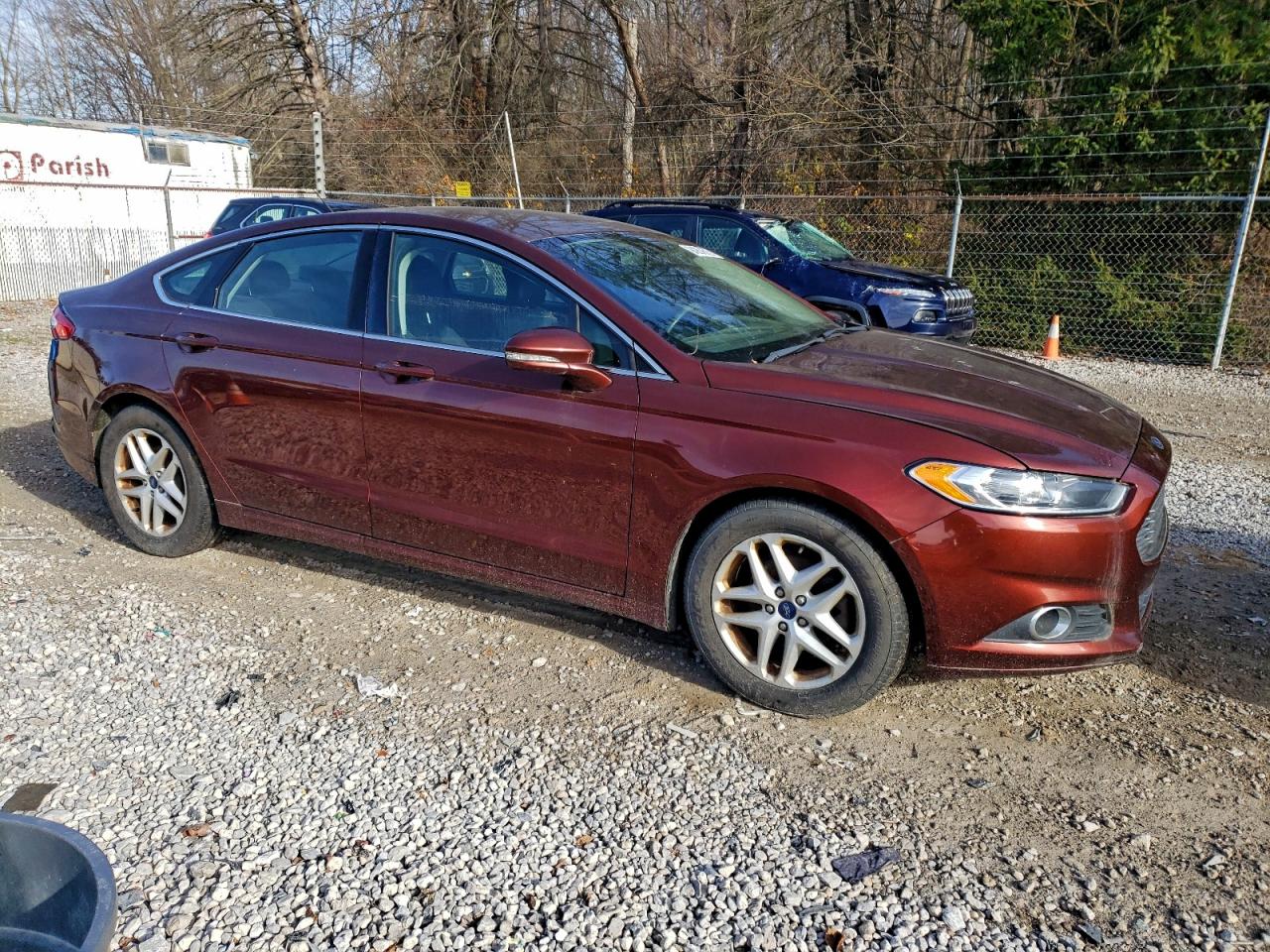 FORD FUSION SE