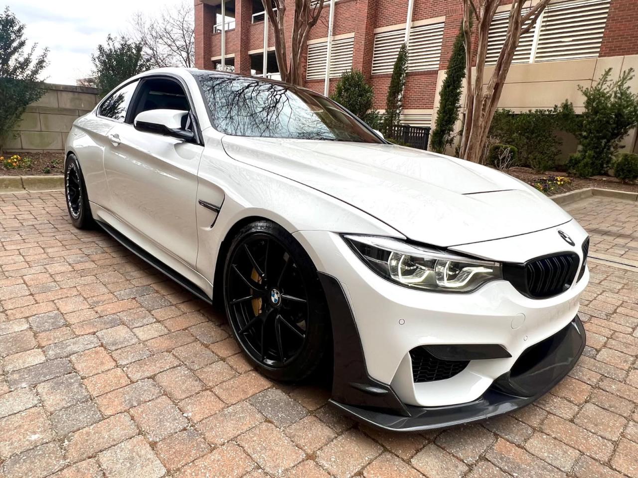 BMW M4 CS