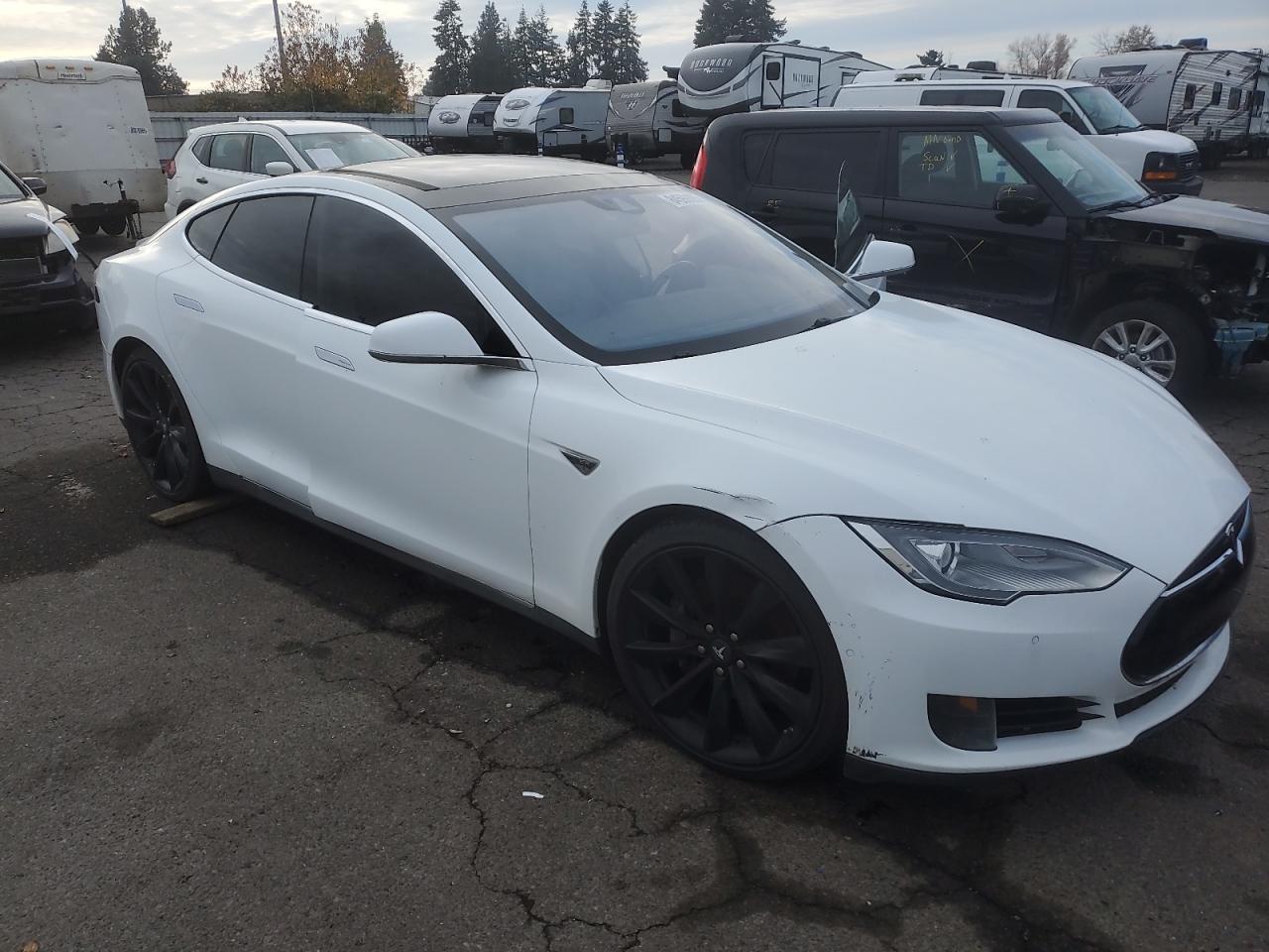 TESLA MODEL S