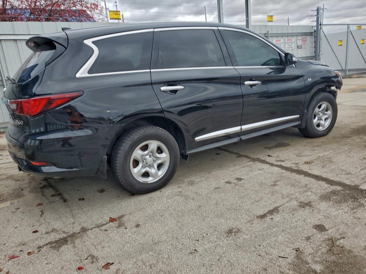 INFINITI Qx Luxe Image 16