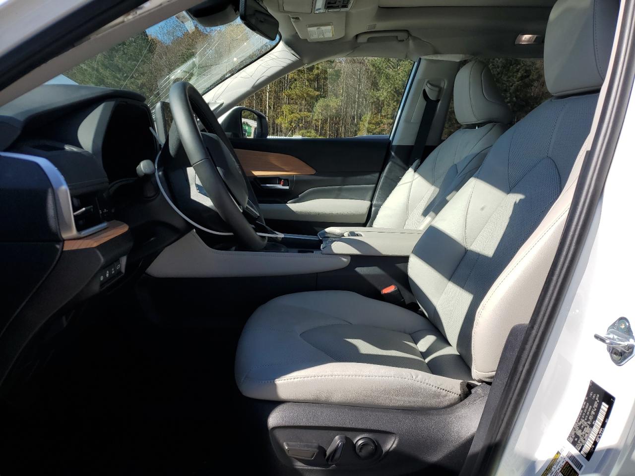 Lot #3302883916 2025 TOYOTA GRAND HIGH